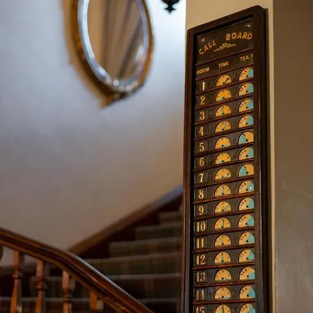 The Golden Lion At Settle Отель 4*