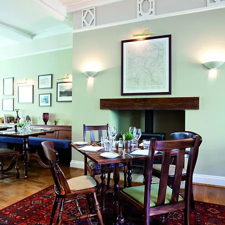 Отель The Golden Lion At Settle