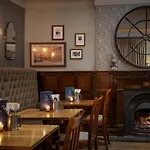 The Golden Lion At Hotel 4*