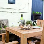 The Golden Lion At 4* Settle