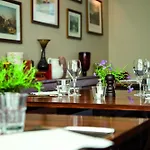 Otel The Golden Lion At
