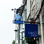 Otel The Golden Lion At