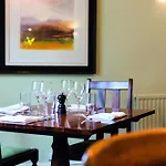Otel The Golden Lion At