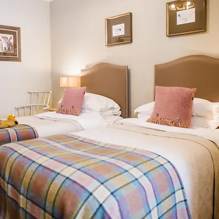 The Golden Lion At Settle 4* Settle