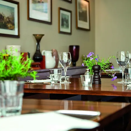 Hotel The Golden Lion At