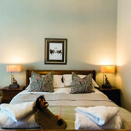 The Golden Lion At Hotel Settle