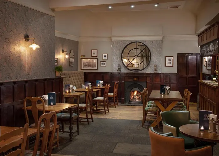 The Golden Lion At Settle 4*