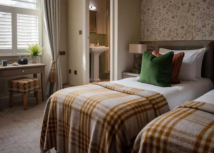 The Golden Lion At Settle Hotel