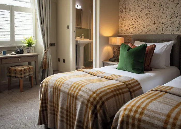 Hotel The Golden Lion At Settle 4*