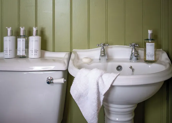 Hotel The Golden Lion At Settle