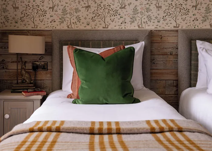 Hotel The Golden Lion At Settle 4*